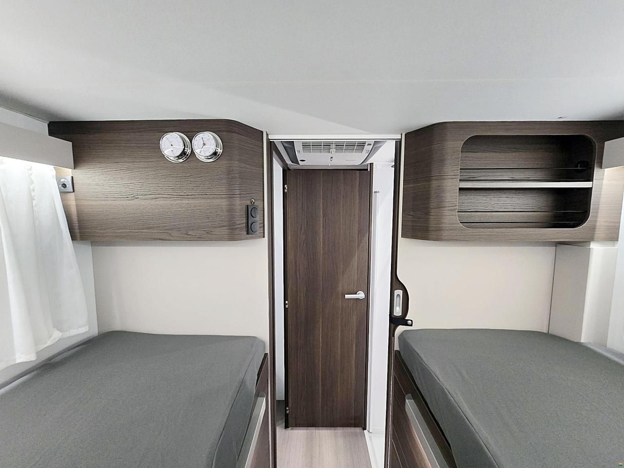 Adria Matrix 670 DL SUPREME 2.2 AUTOMAT 180MJ