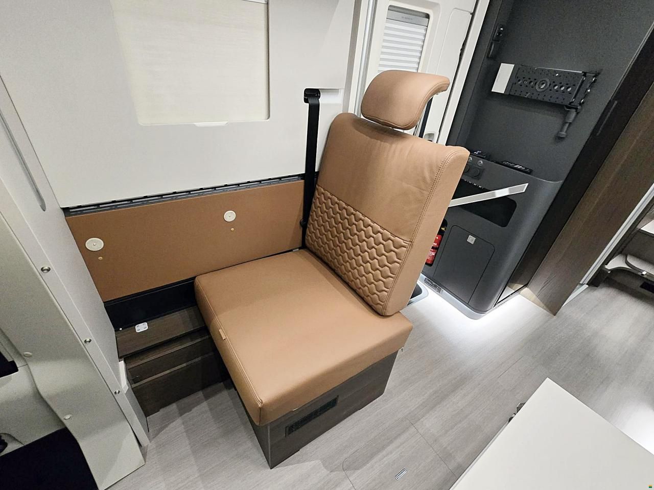 Adria Matrix 670 DL SUPREME 2.2 AUTOMAT 180MJ