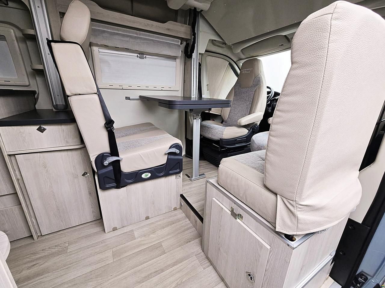 Karmann DEXTER 595 2.3 H3 MJ 150