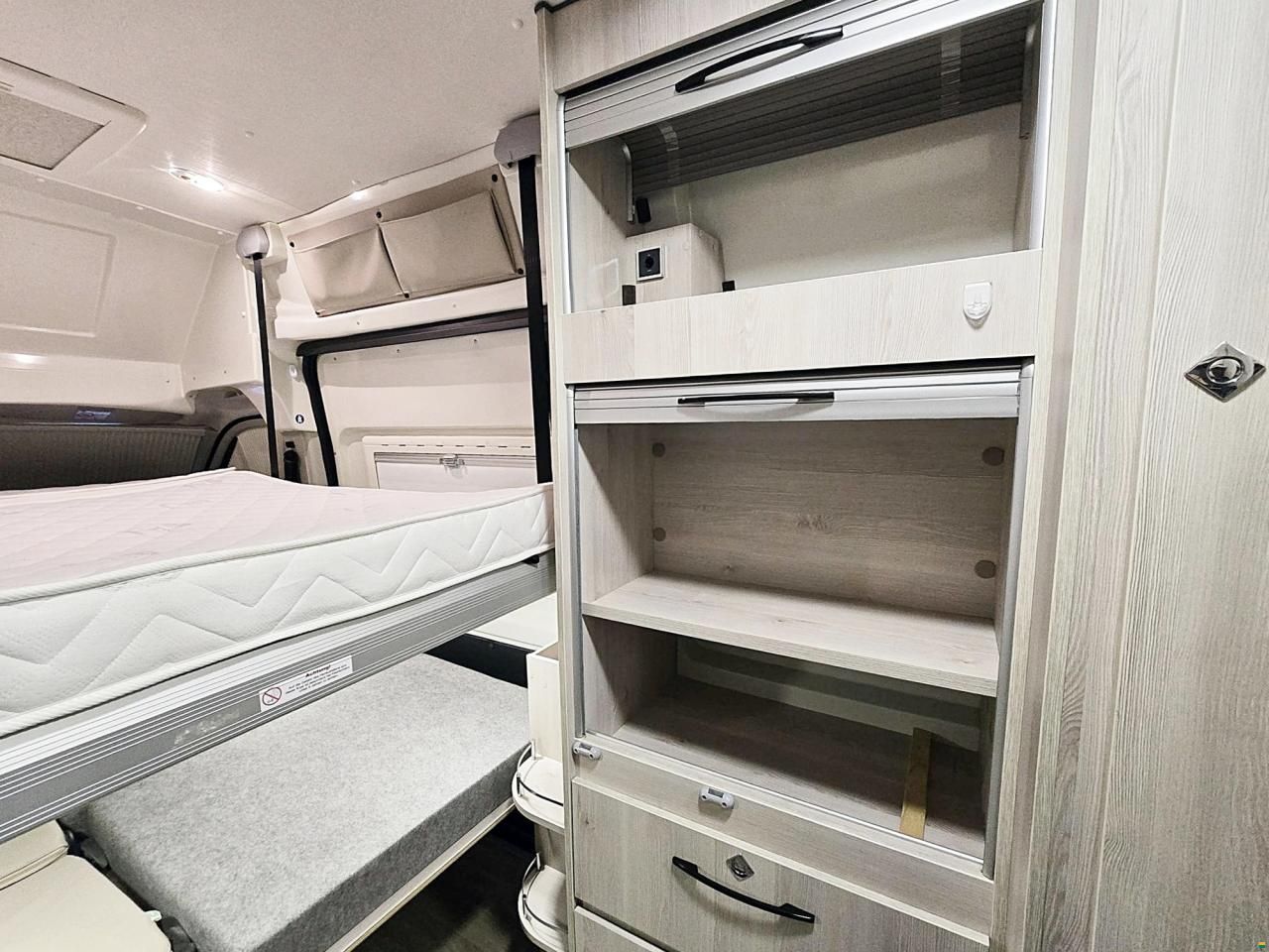 Karmann DEXTER 595 2.3 H3 MJ 150