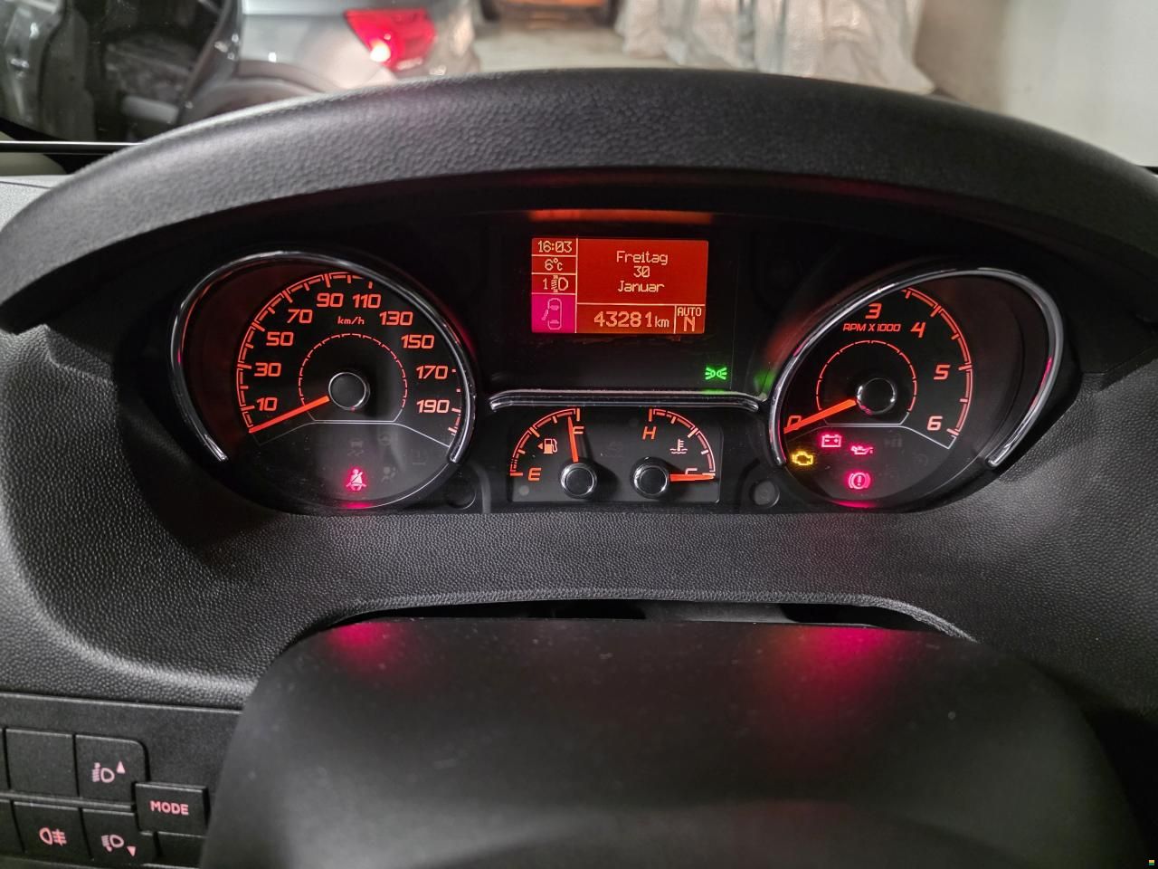 Eura Mobil Profila T 695 EB