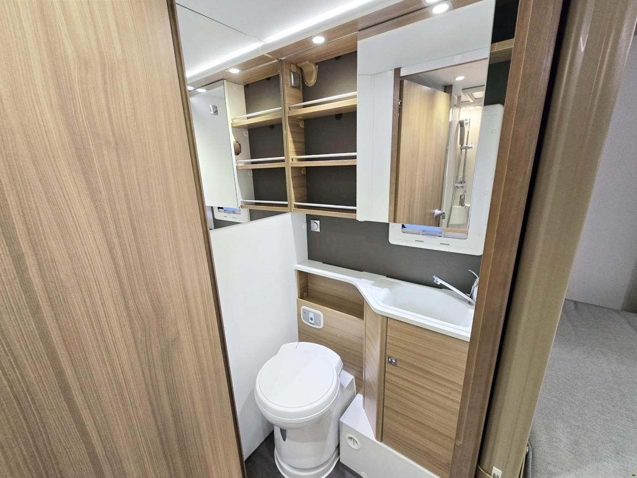 Adria MATRIX M67 SL AXESS 2.0 HDI