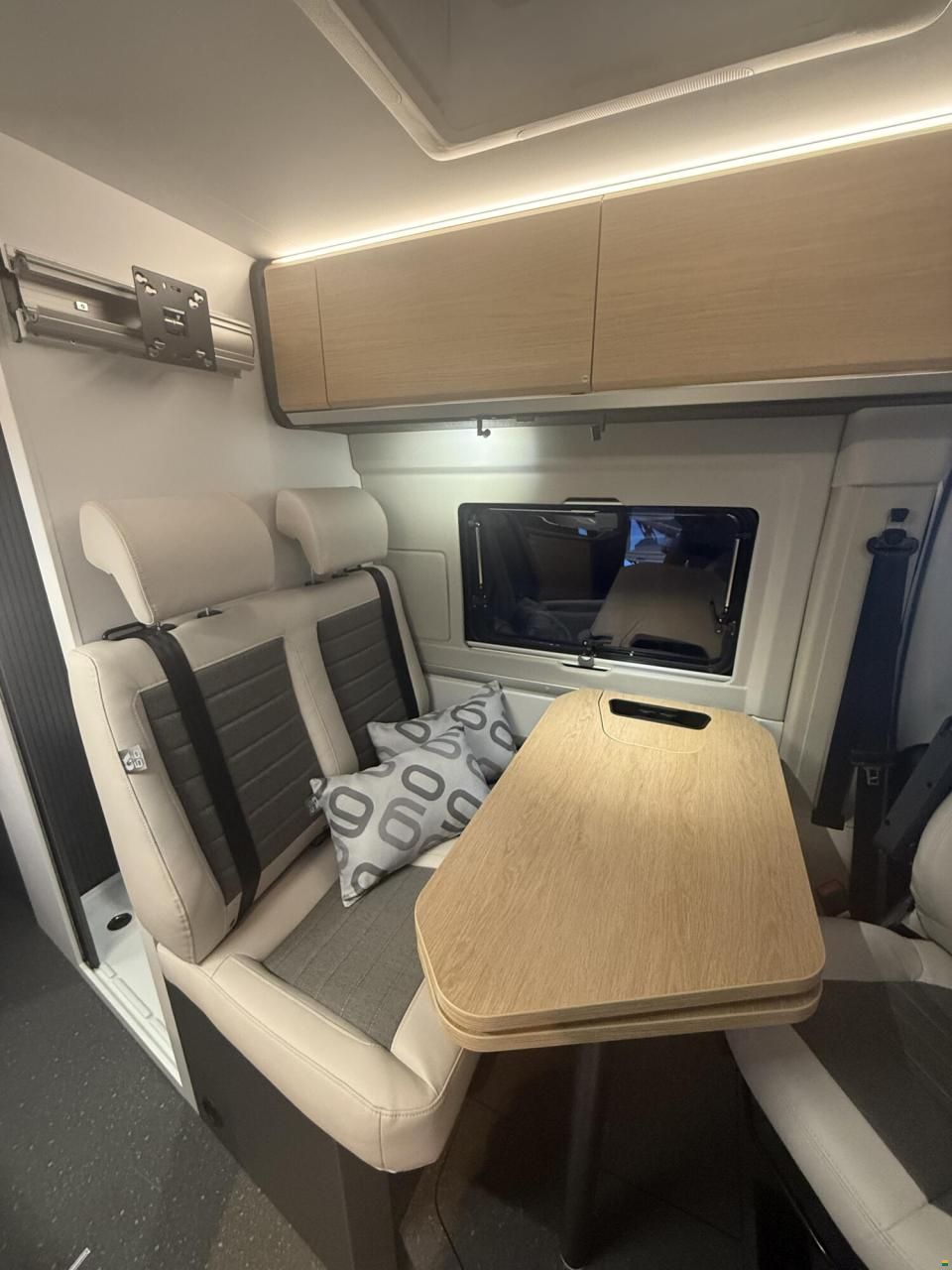 Adria Twin 60Y 640 SLB