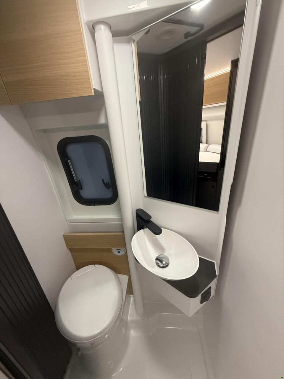 Adria Twin 60Y 640 SLB