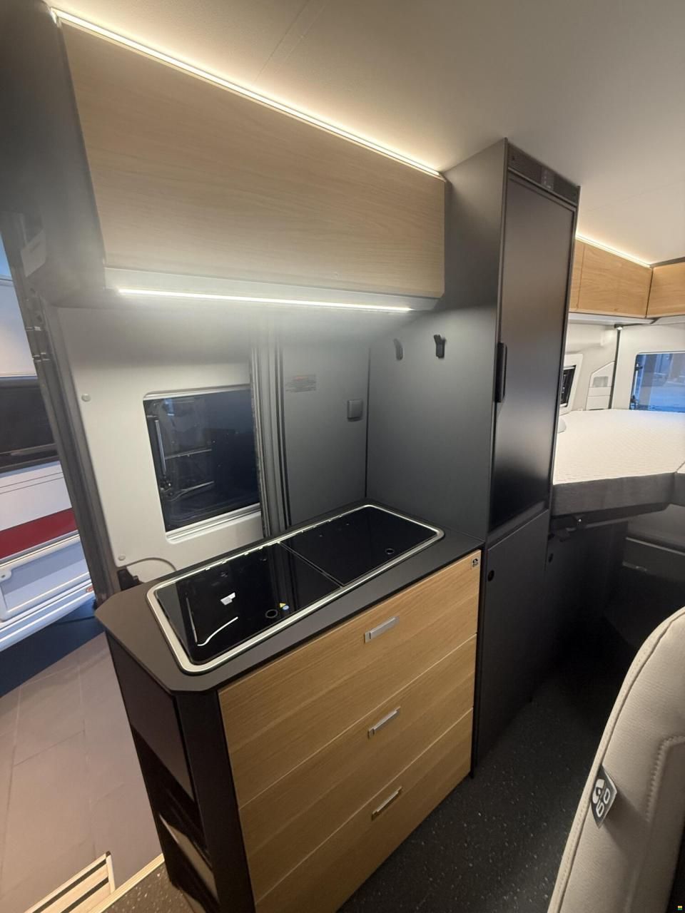 Adria Twin 60Y 640 SLB