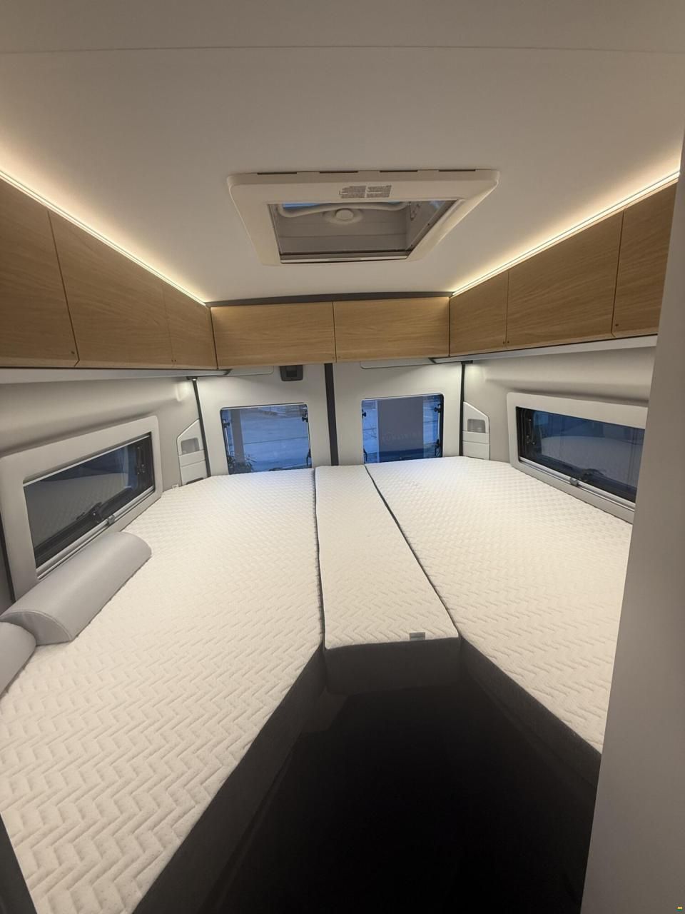 Adria Twin 60Y 640 SLB