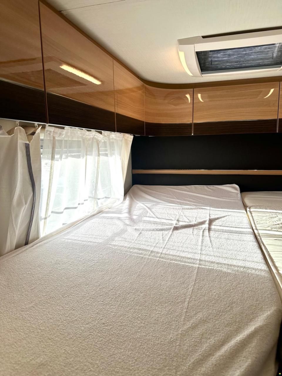 Fiat *LMC LÄNGSBETT MIT AUFSTELLDACH AUTOMAT*