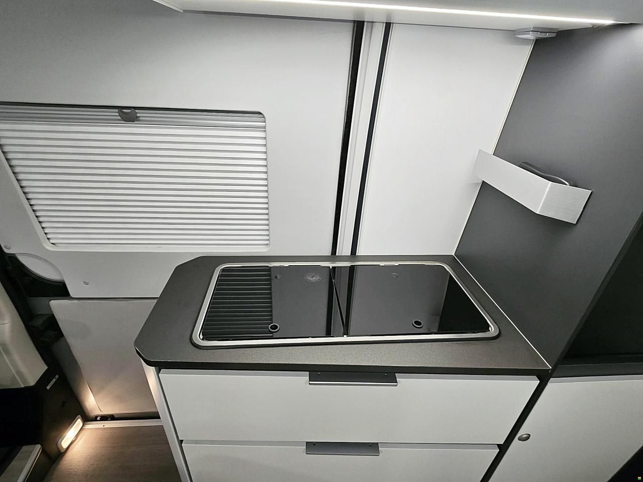 Adria TWIN 640 SGX SUPREME AUTOMAT 160MJ