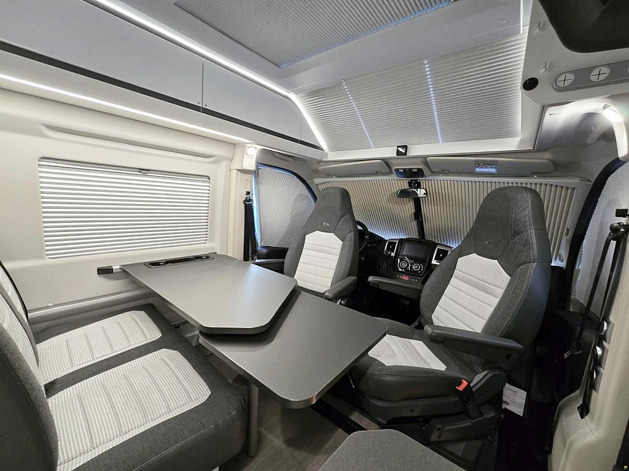 Adria TWIN 640 SGX SUPREME AUTOMAT 160MJ
