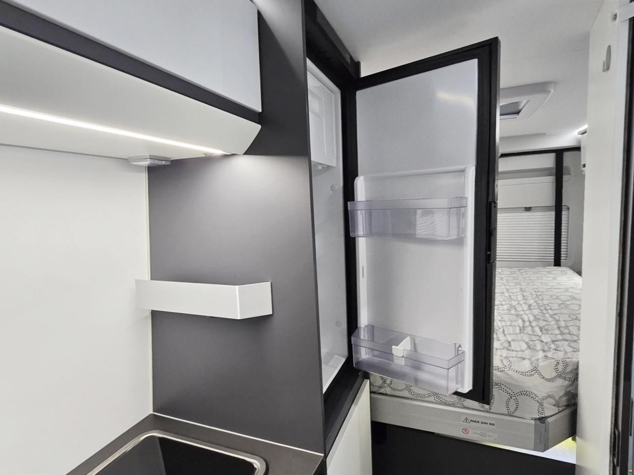 Adria TWIN 640 SGX SUPREME AUTOMAT 160MJ