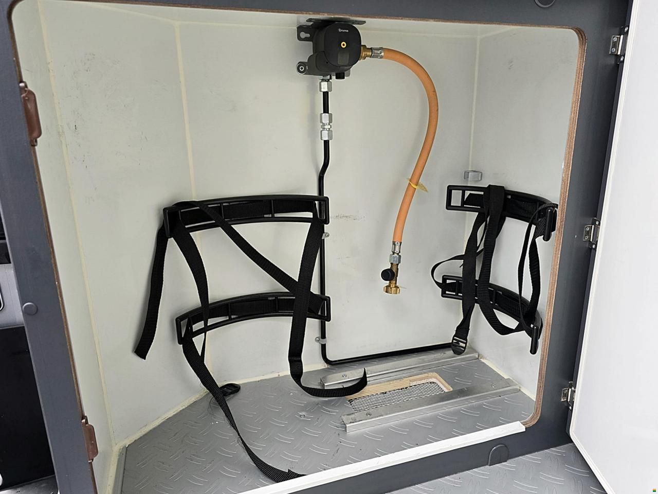 Adria TWIN 640 SGX SUPREME AUTOMAT 160MJ