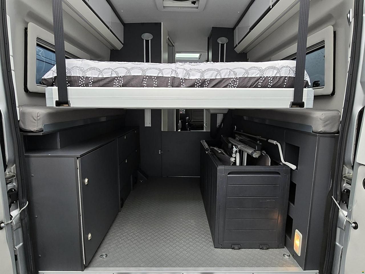 Adria TWIN 640 SGX SUPREME AUTOMAT 160MJ