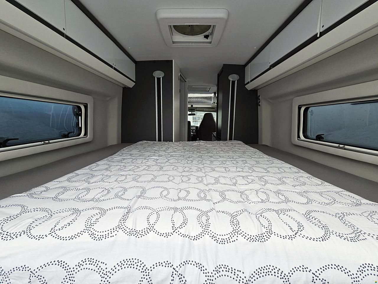 Adria TWIN 640 SGX SUPREME AUTOMAT 160MJ