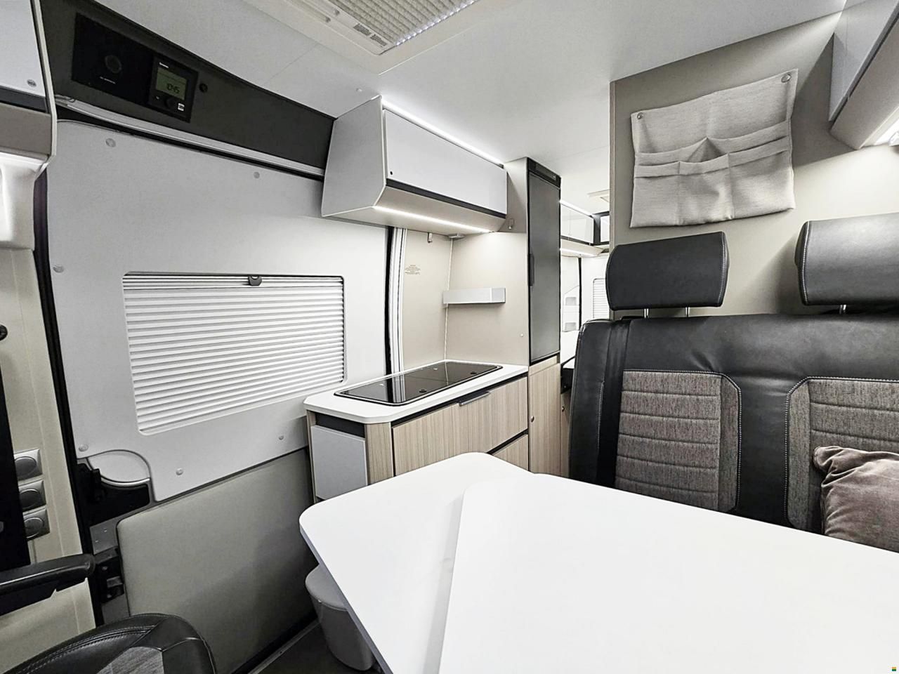 Adria TWIN 600 SPB PLUS AUTOMAT MAXI 160MJ