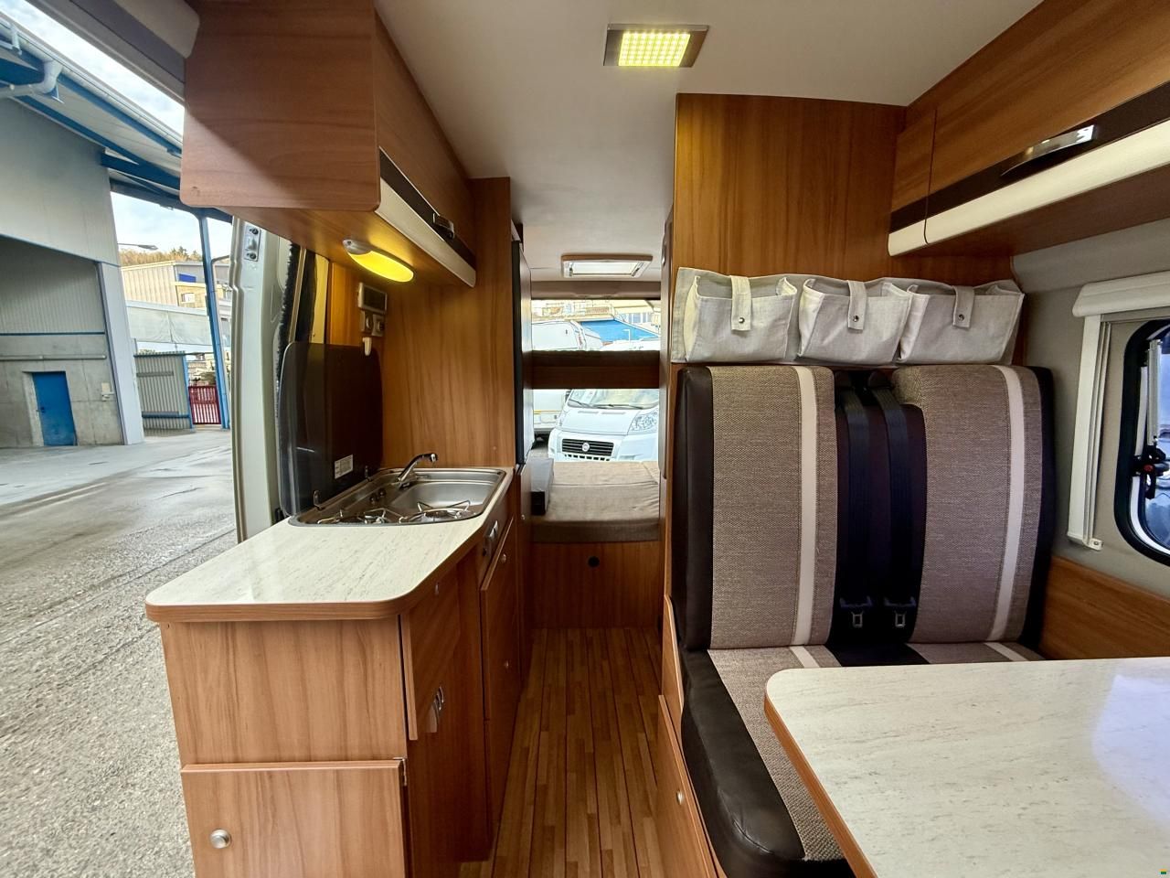 Weinsberg Camper - Freelife - 4 People