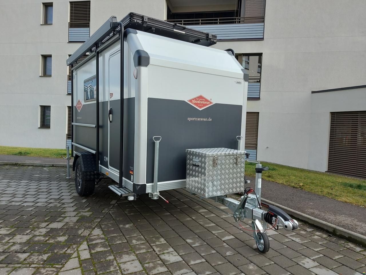 Sportcaravan Cube 3