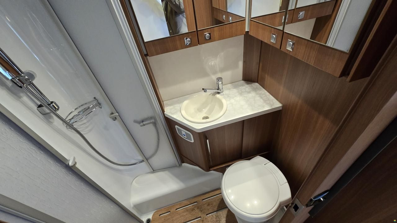 LMC Cruiser T 662 "Jubil&auml;umsmodell"