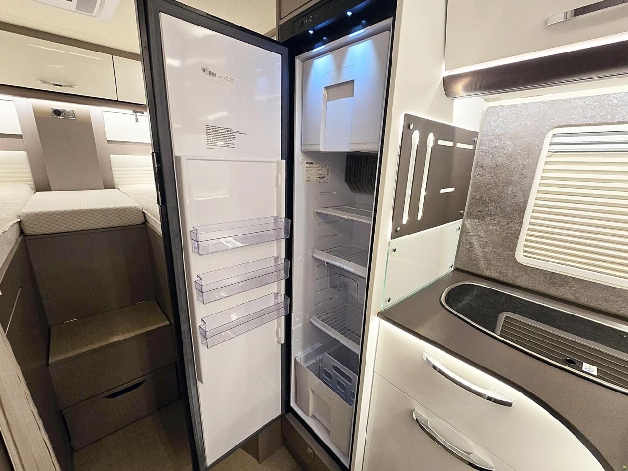 B&uuml;rstner LYSEO TD 690 G HARMONY LINE 2.2 HDI