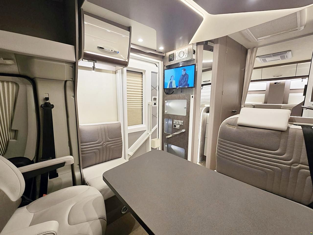 B&uuml;rstner LYSEO TD 690 G HARMONY LINE 2.2 HDI