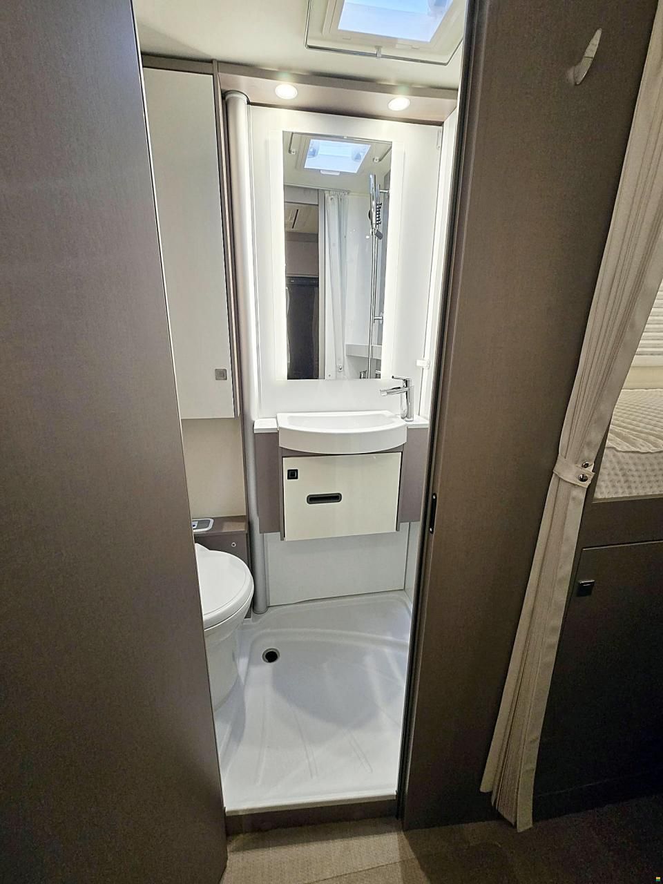 B&uuml;rstner LYSEO TD 690 G HARMONY LINE 2.2 HDI