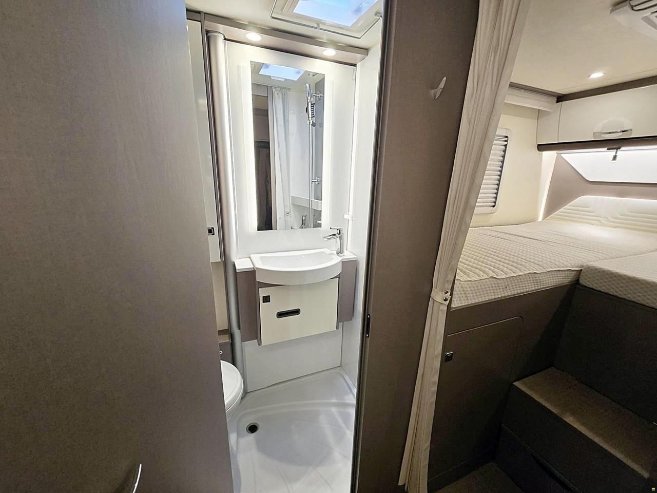 B&uuml;rstner LYSEO TD 690 G HARMONY LINE 2.2 HDI