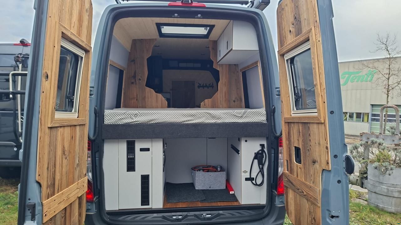 Mercedes Benz 319 CDI 4x4