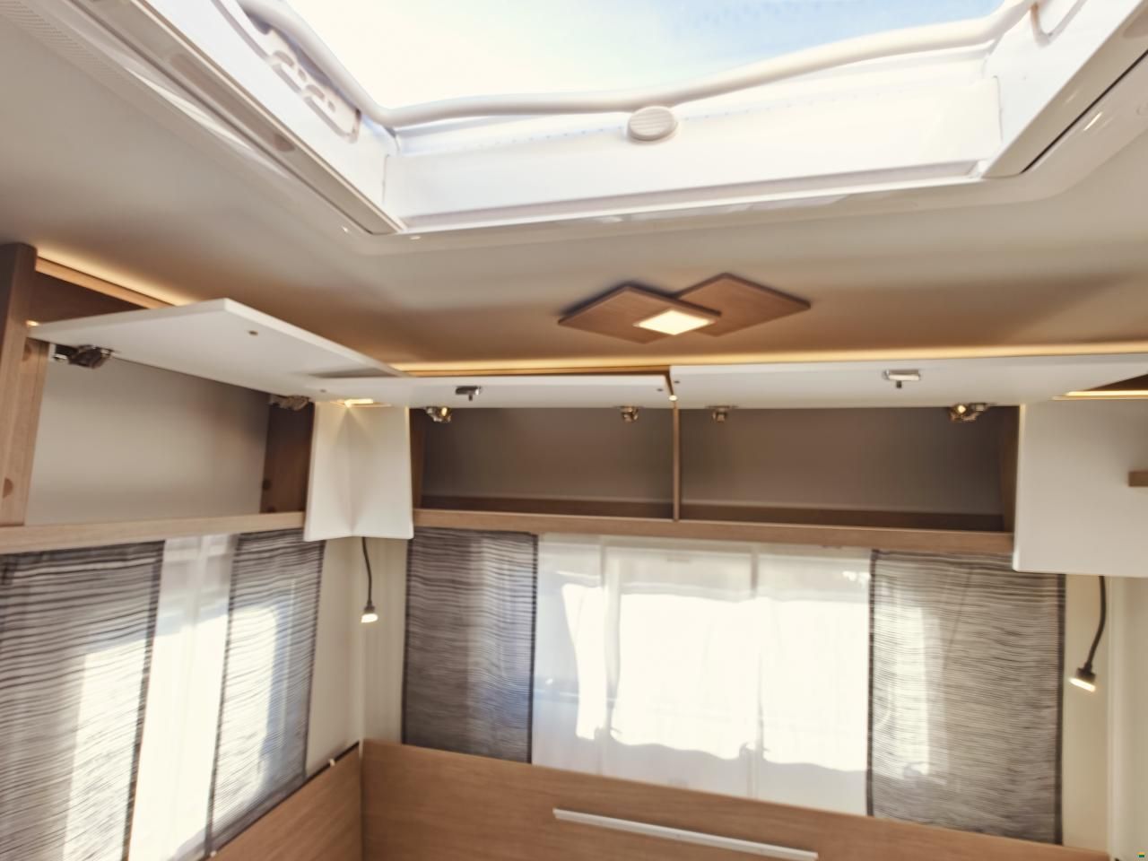 Tabbert SENARA 460 E ICLINE+ // Einzellbetten