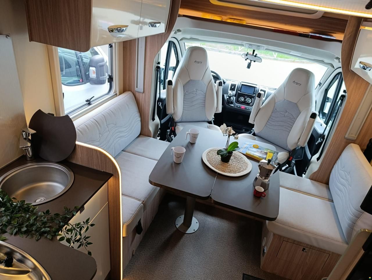 B&uuml;rstner IT 732