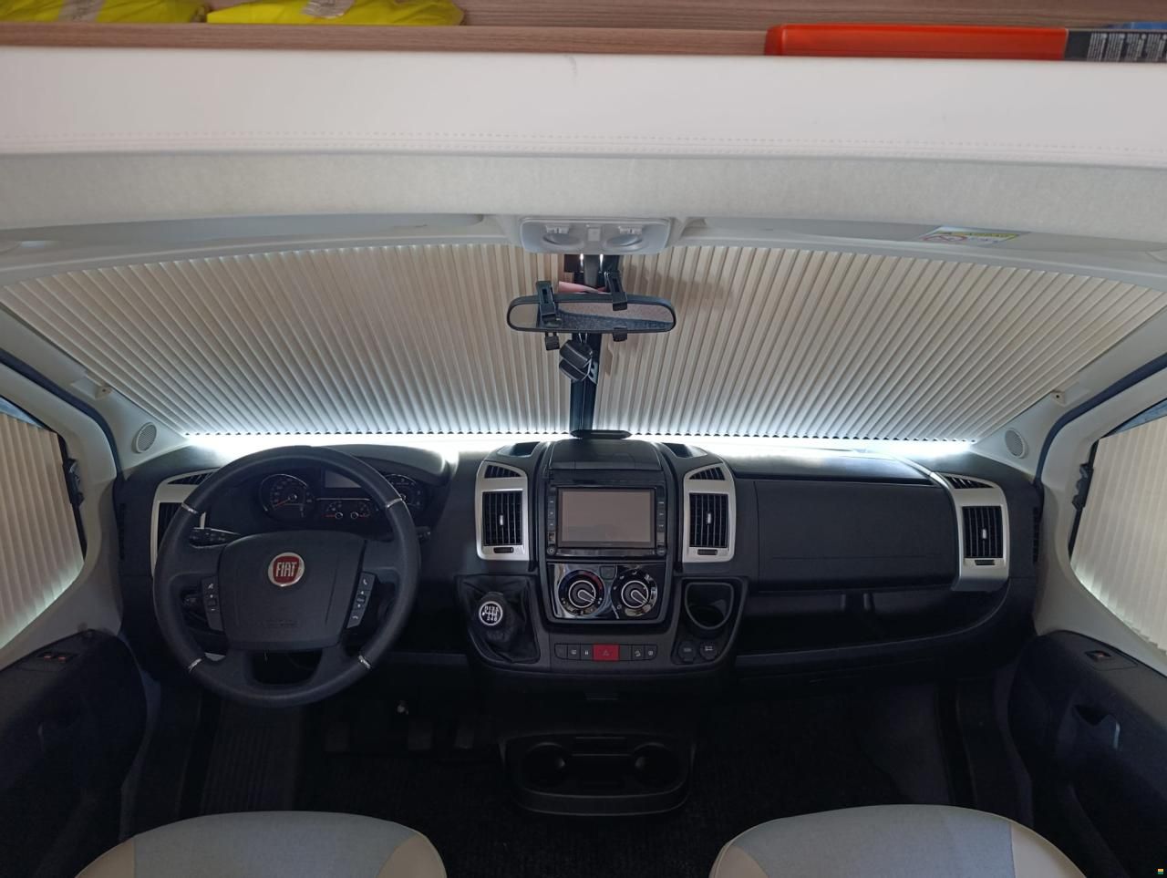 B&uuml;rstner IT 732