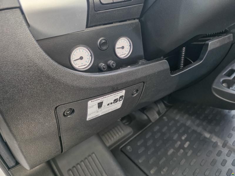 Knaus Sky TI 700 MEG Platinum Selection