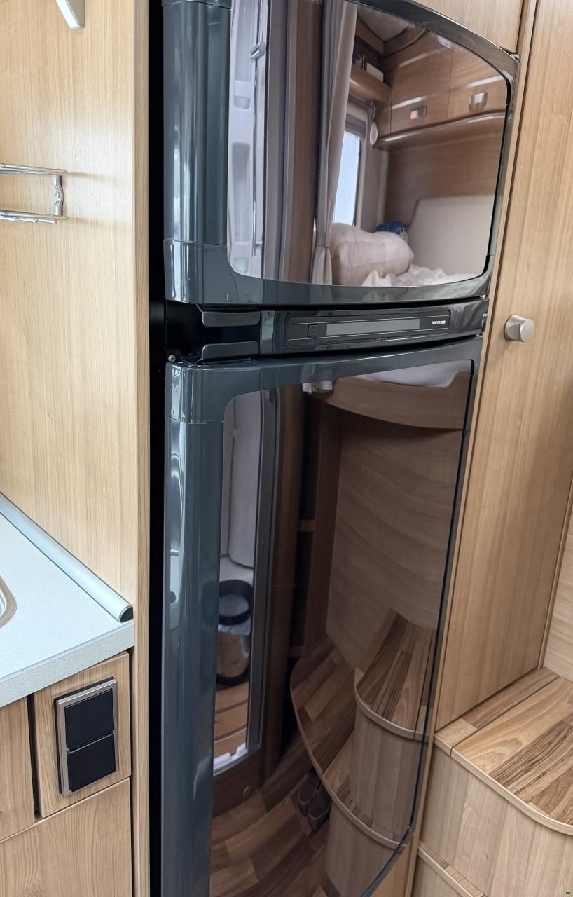 Hymer Exsis-i 504