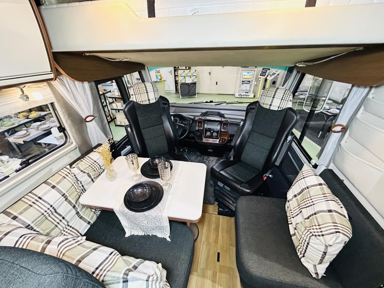 Niesmann-Bischoff Arto 66L