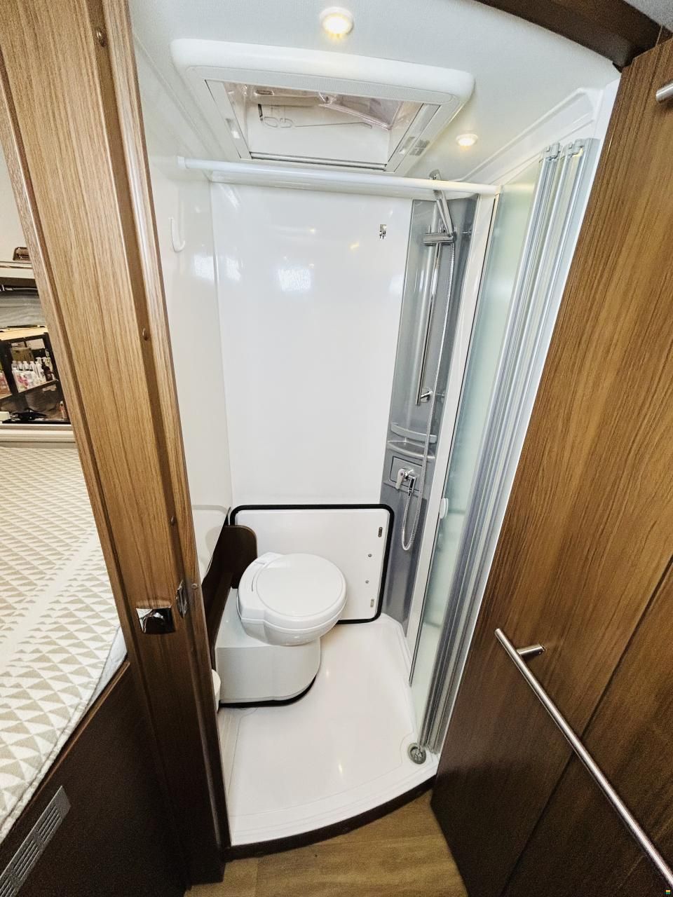 Niesmann-Bischoff Arto 66L