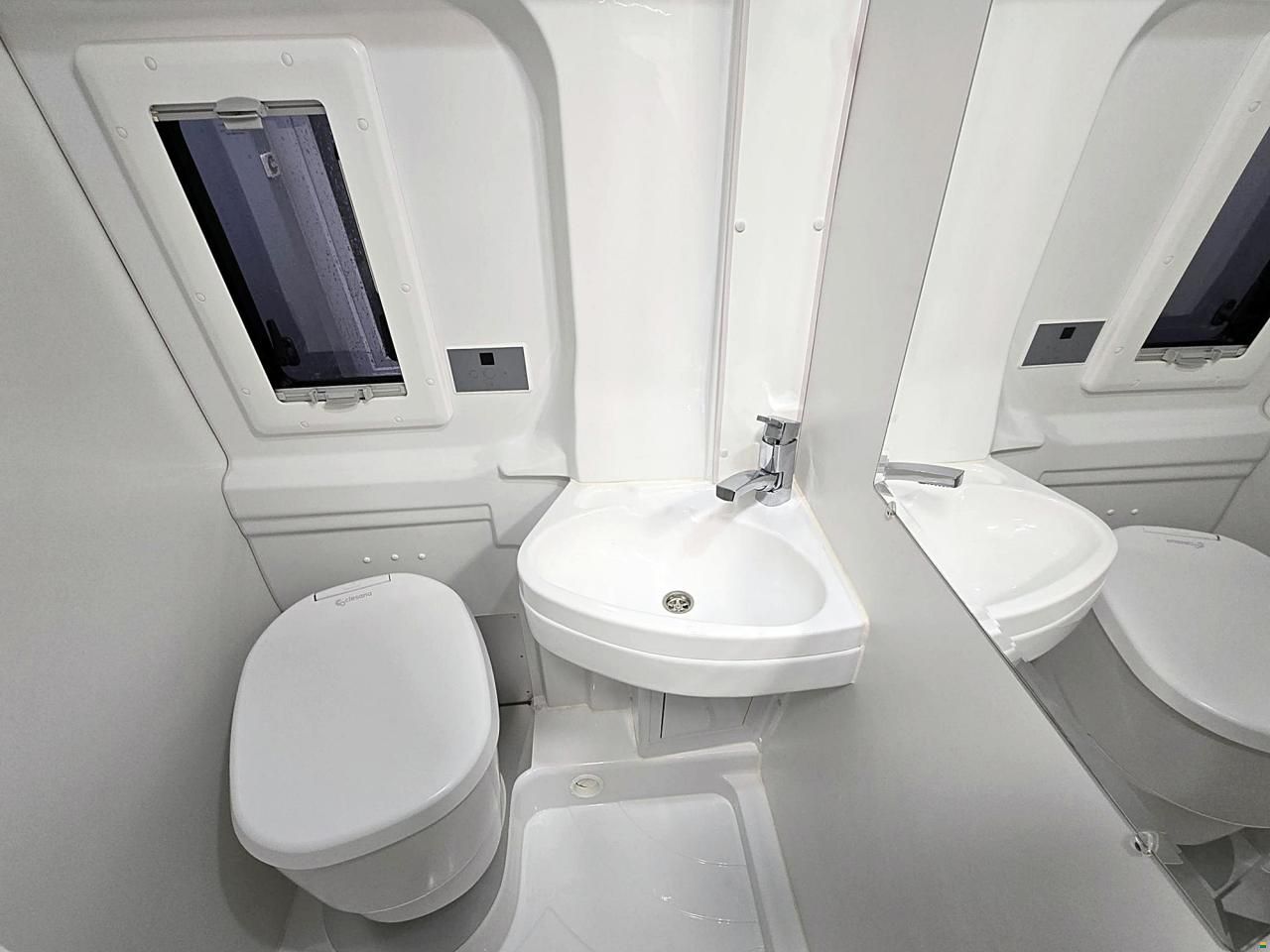 Clever Vans RUNNER 636 AUFSTELLDACH 2.2 HDI