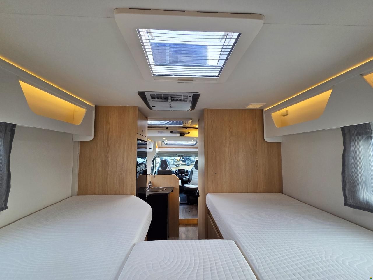 Sunlight T67S Adventure Edition