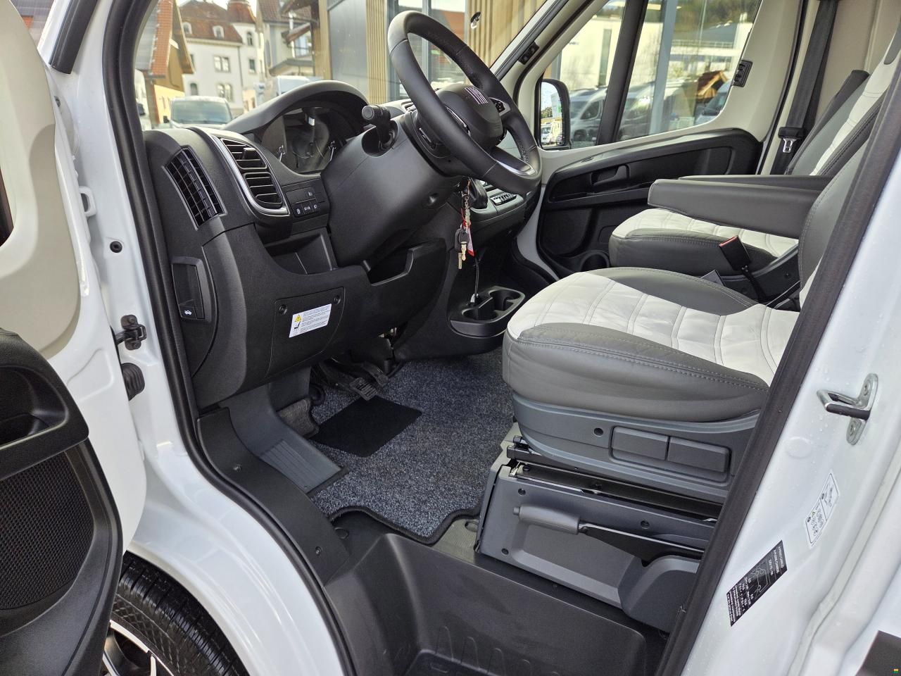 Sunlight T67S Adventure Edition