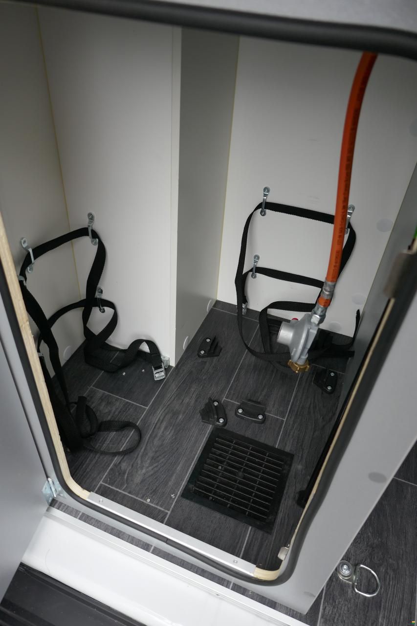 Weinsberg CaraTour 540 MQ (CaraBus Grey)