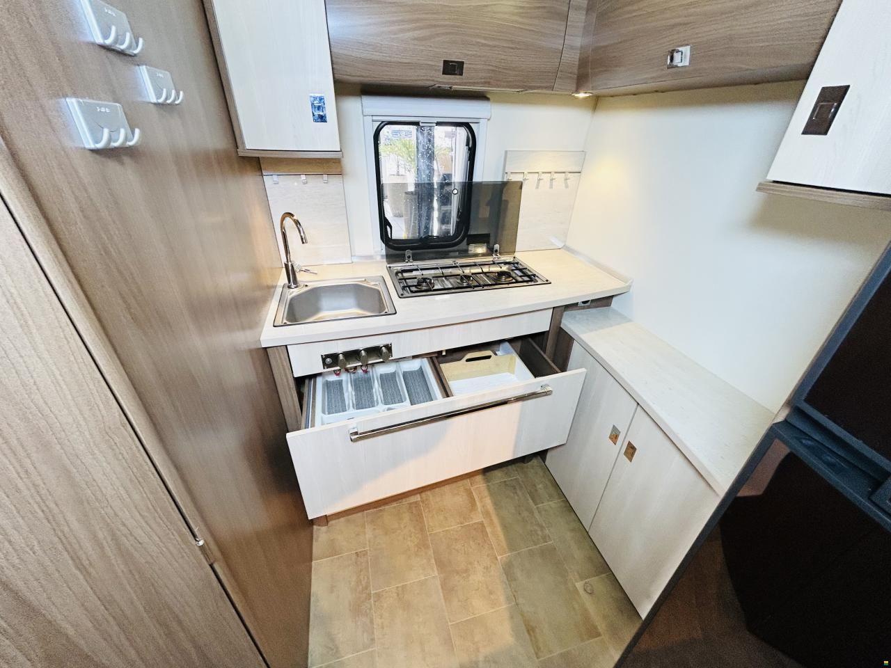 B&uuml;rstner Averso Top 545