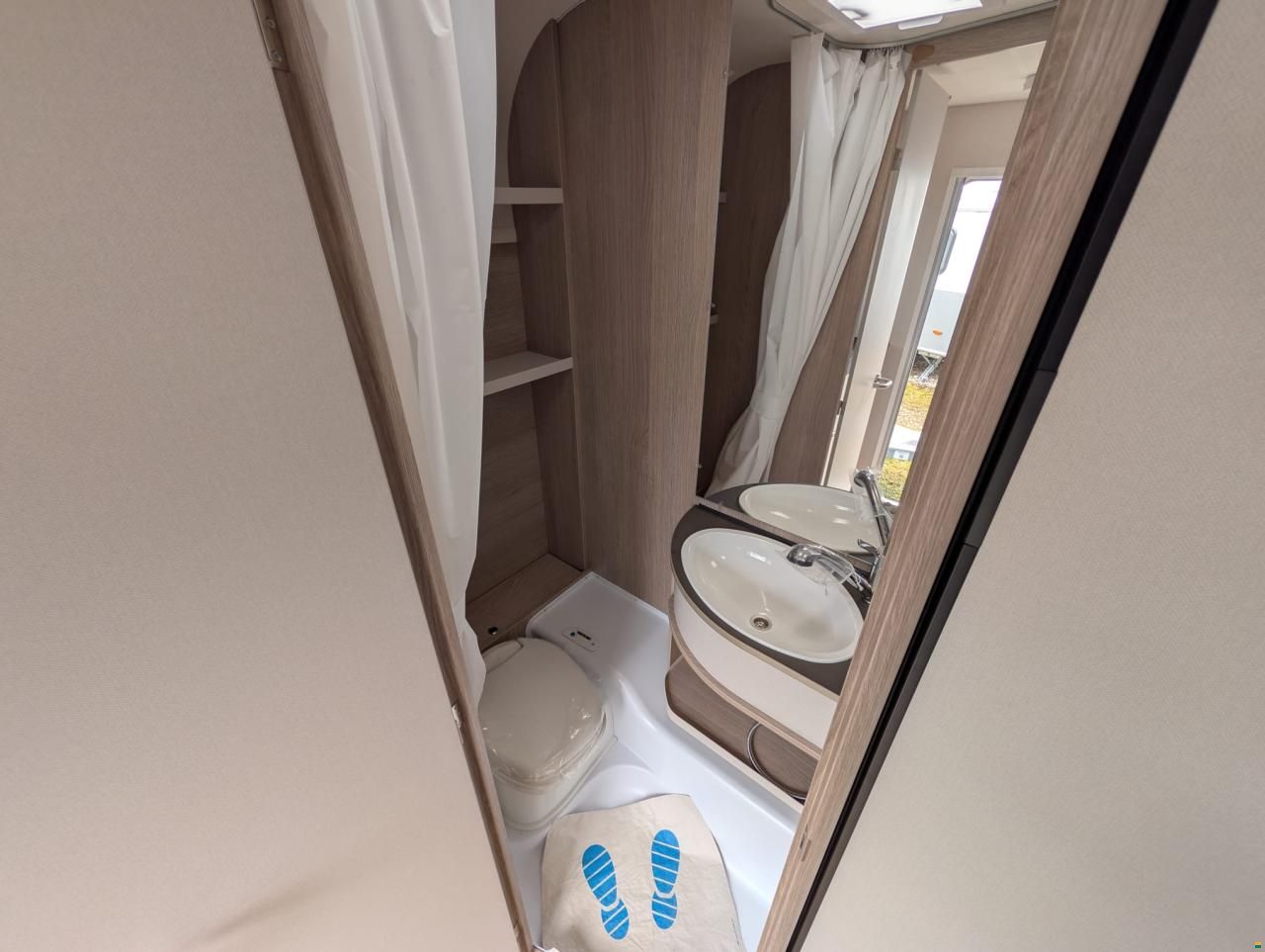 B&uuml;rstner Premio Life 425 TS