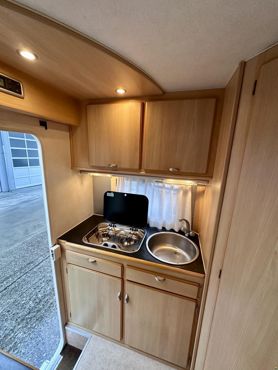 Eura Mobil - Compact Winter Edition