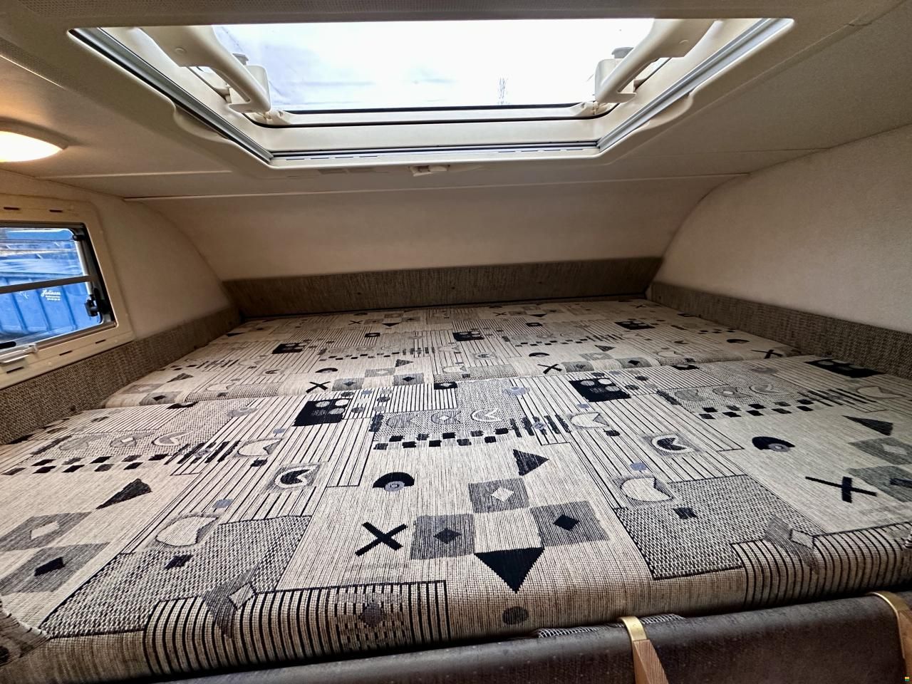 Eura Mobil - Compact Winter Edition