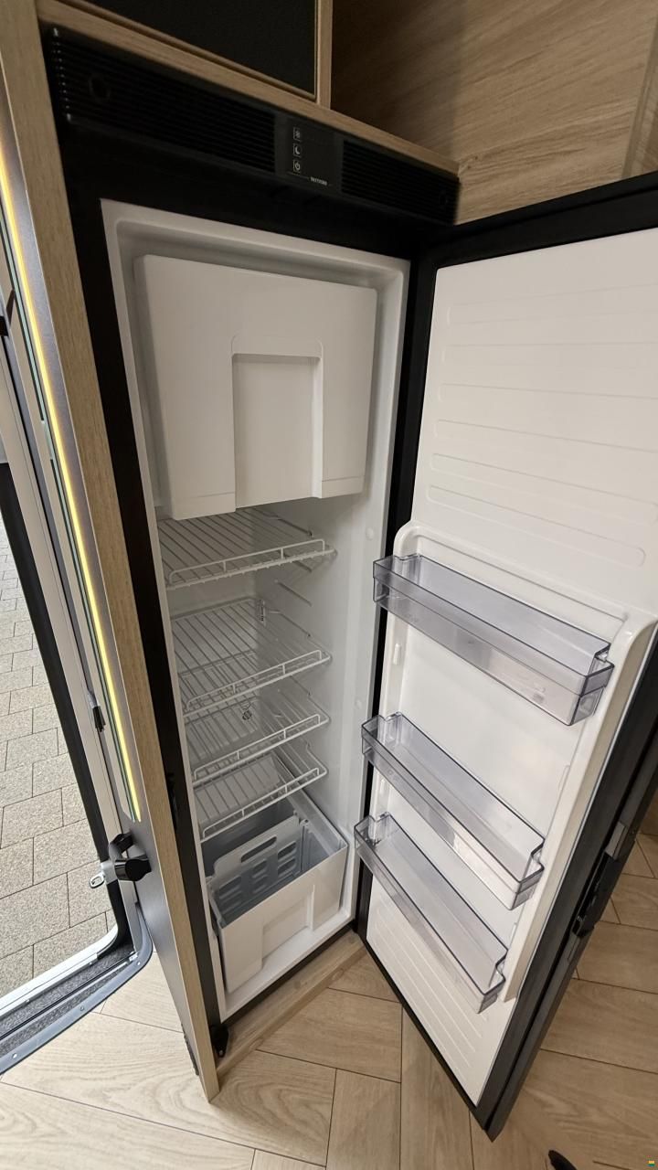 Challenger 317 Graphite Edition