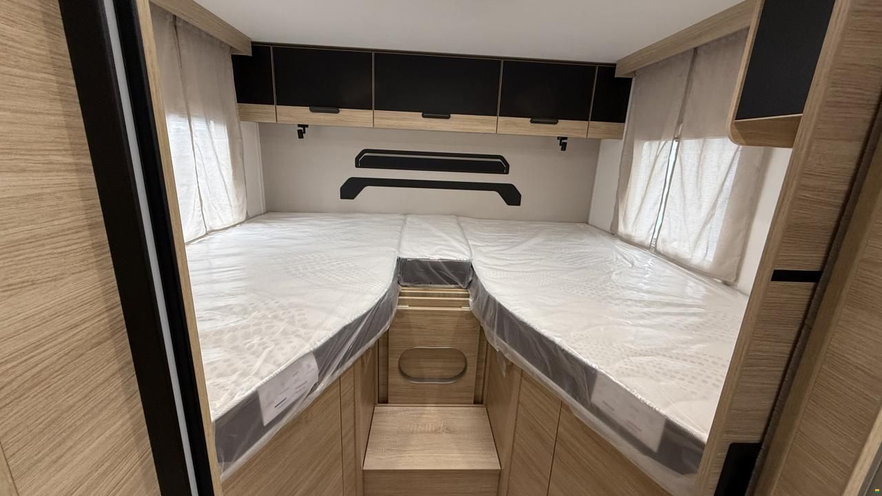 Challenger 317 Graphite Edition