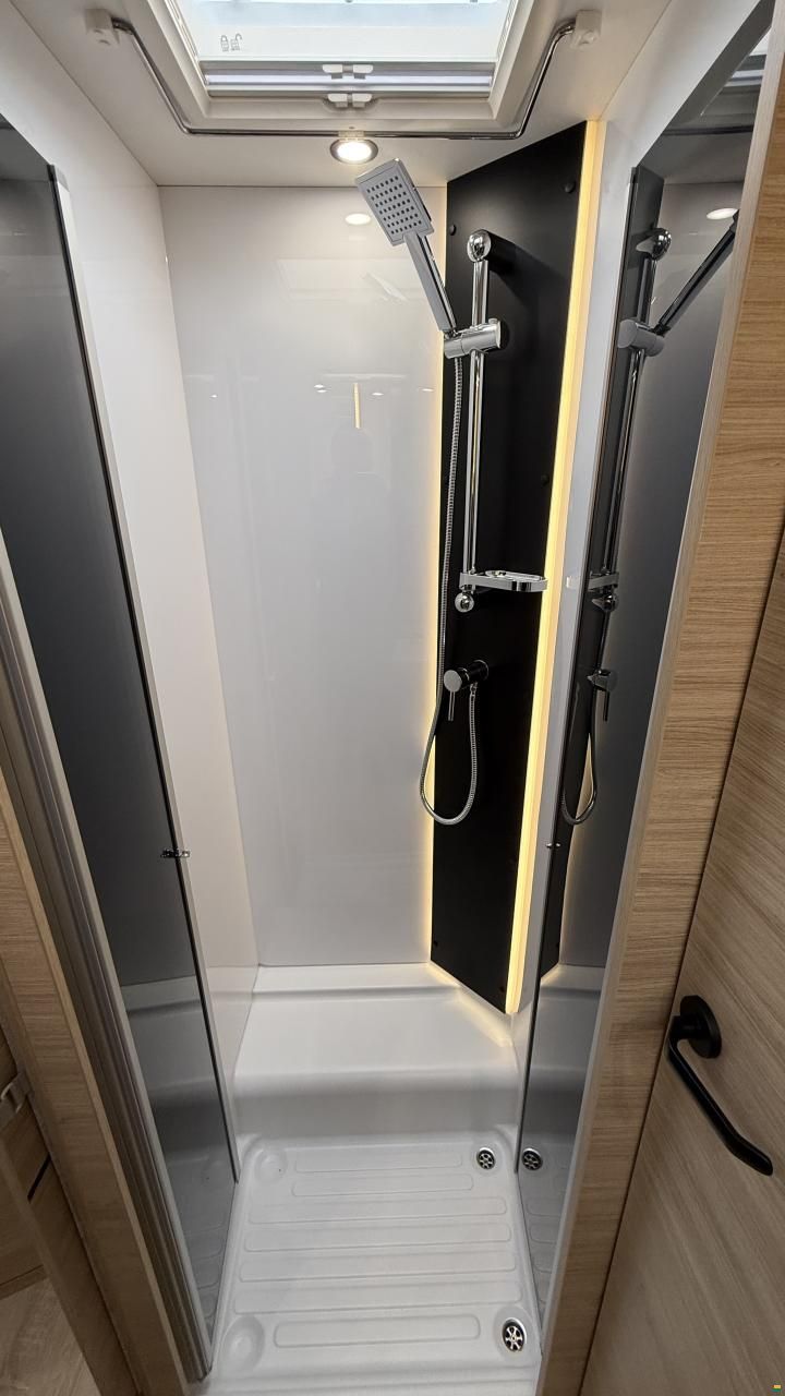 Challenger 317 Graphite Edition