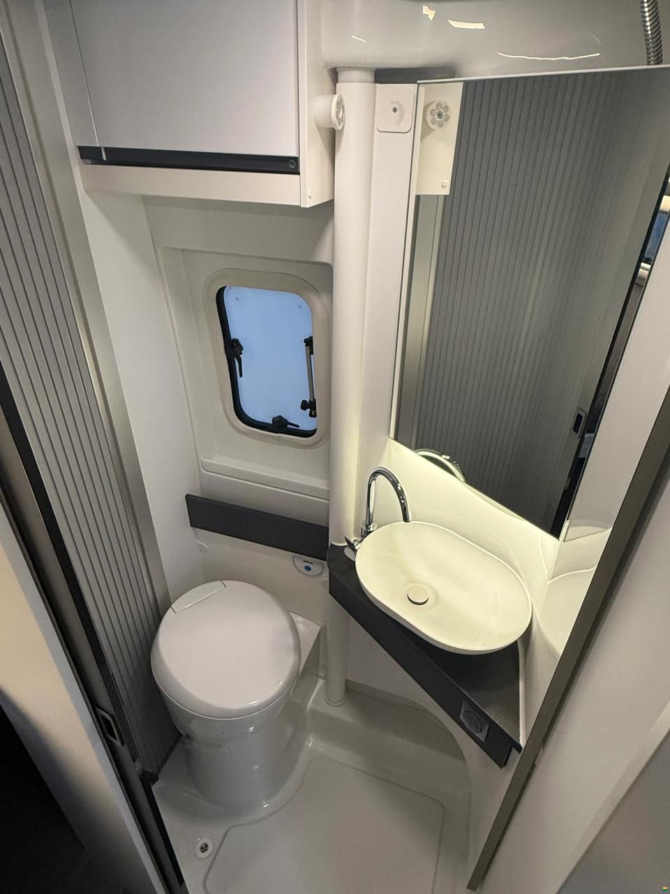 Adria Twin Supreme 640 SGX