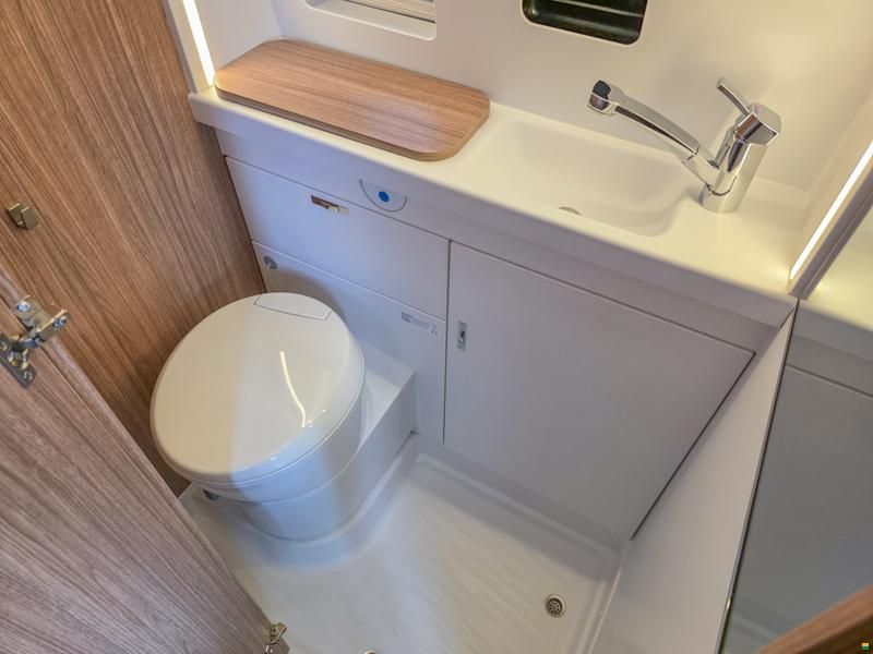 Weinsberg CaraBus 600 MQH Edition [Fire]