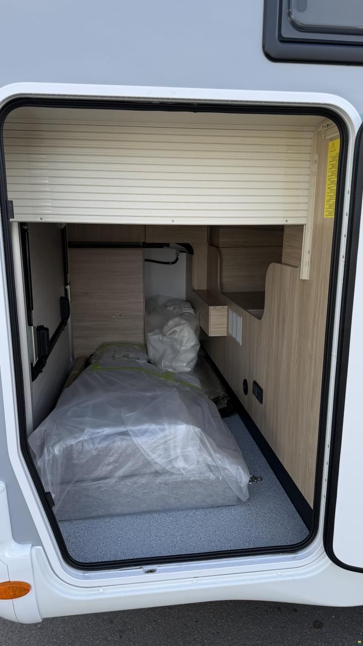 Challenger 318 Graphite Edition