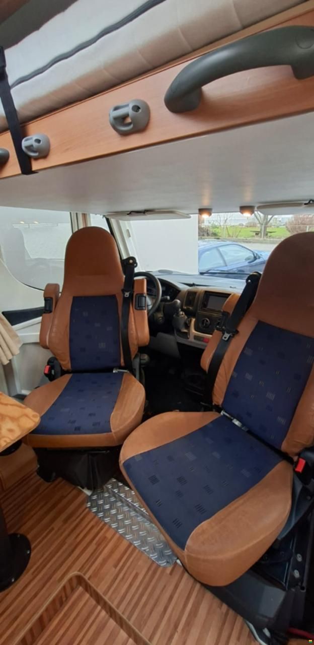 Dethleffs 2010 Globebus i015