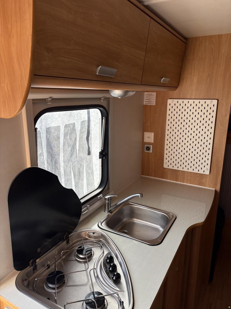 Ford Rimor Katamarano 7