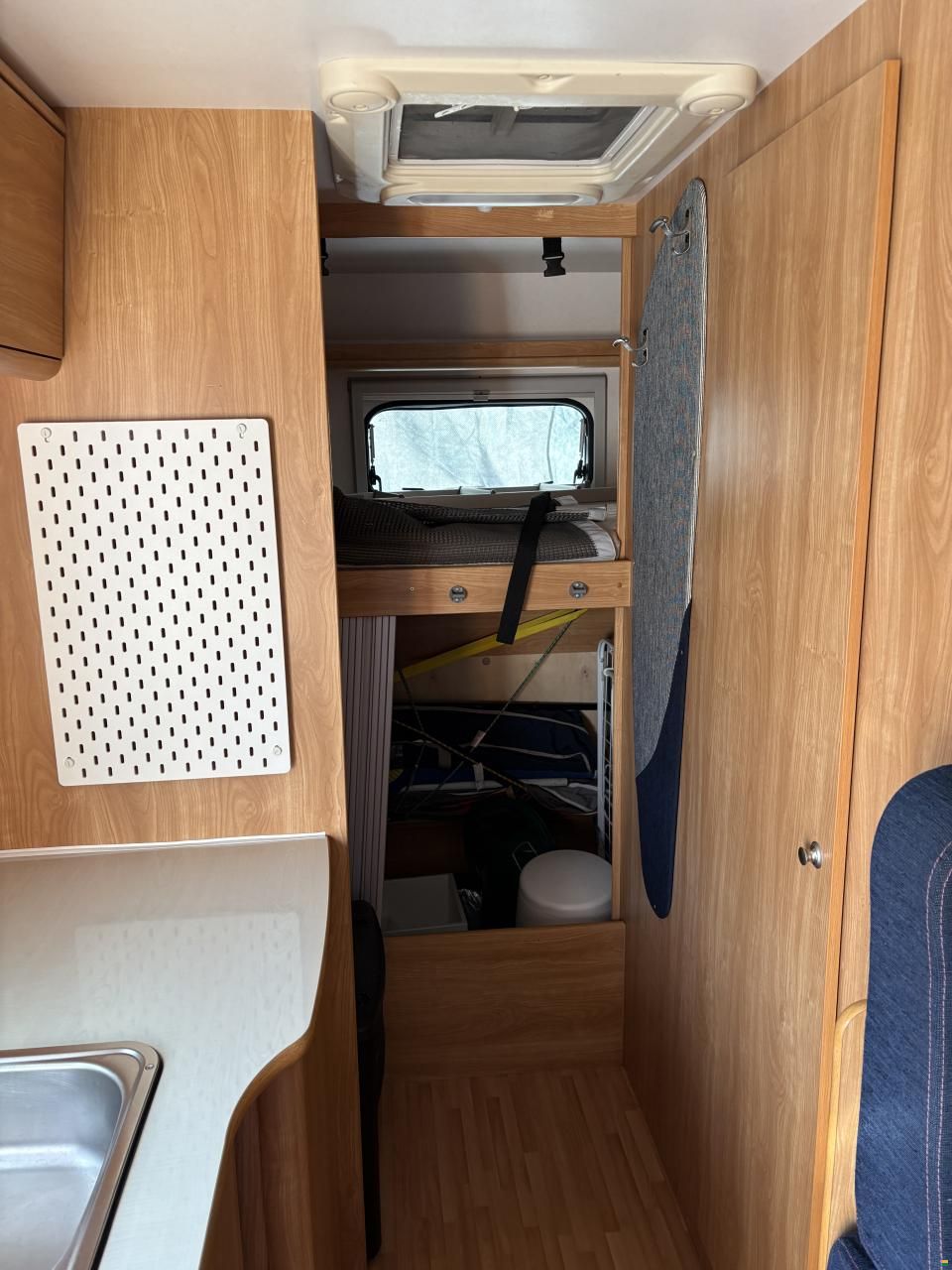 Ford Rimor Katamarano 7